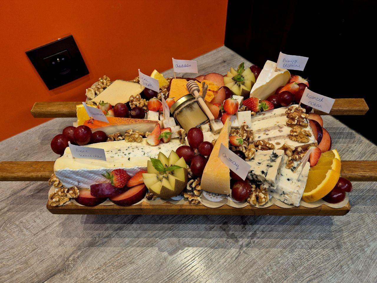 Een heerlijke kaasschotel voor jouw feestje, vergadering, verjaardag, ...
