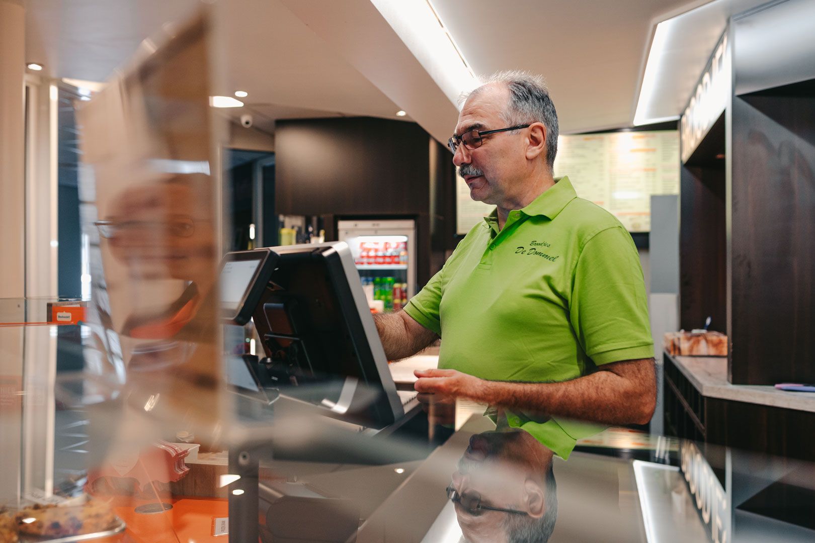 Wij helpen je verder met een warme en vriendelijke, snelle service